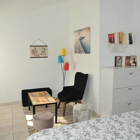 Les Herbens Bed & Breakfast *